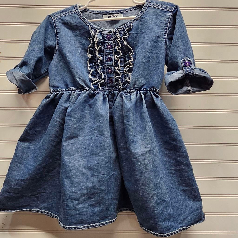 Girls DKNY Casual Denim Dress Size 6 Blue with Purple Buttons B2